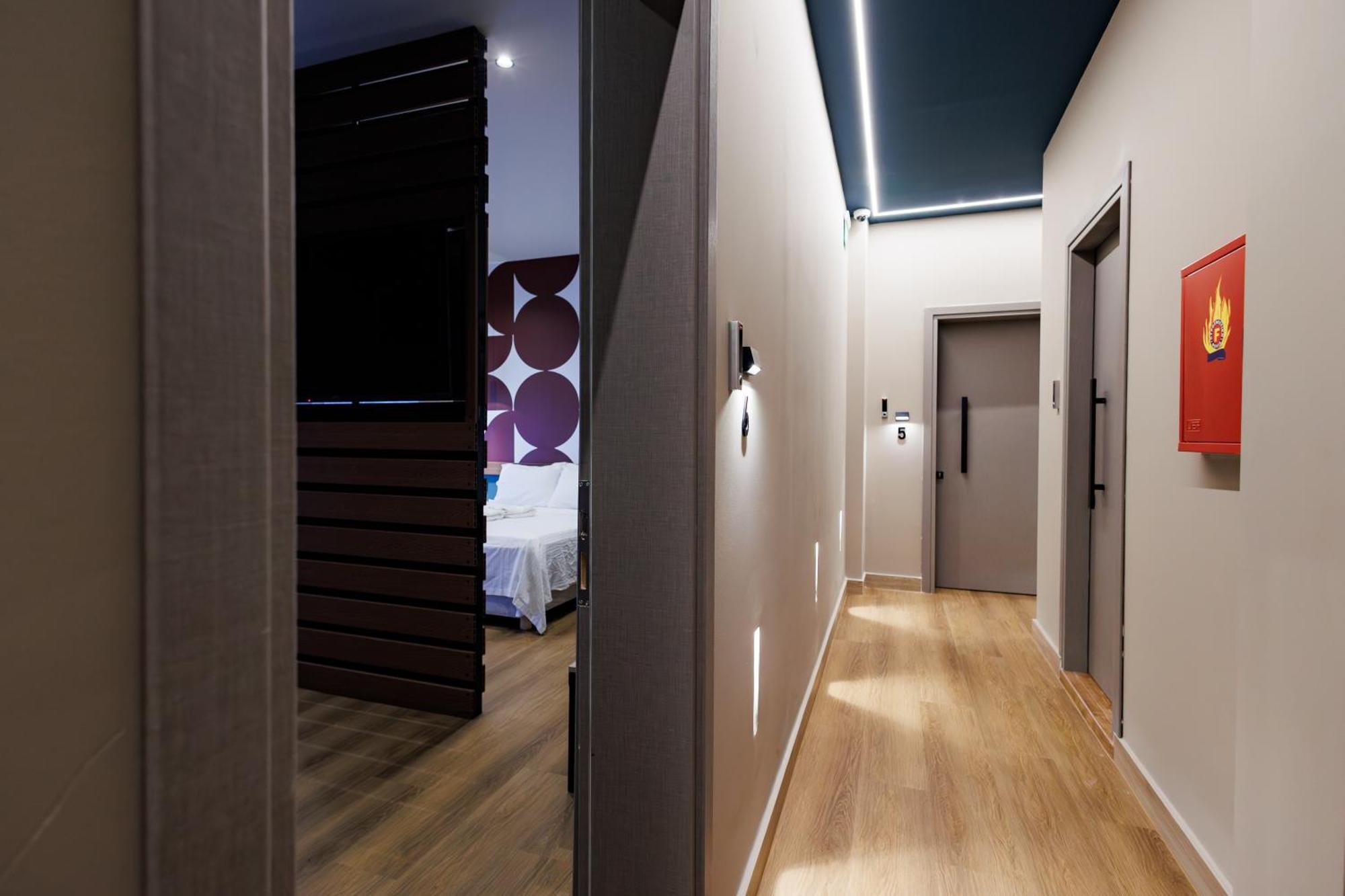 K2 Suites カラマタ エクステリア 写真