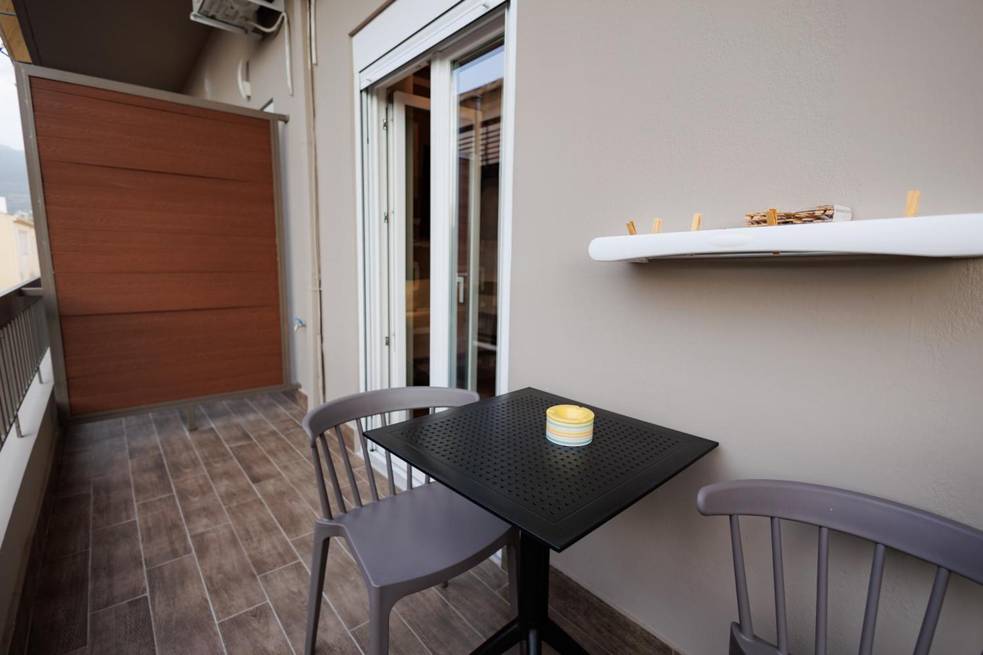 K2 Suites カラマタ エクステリア 写真